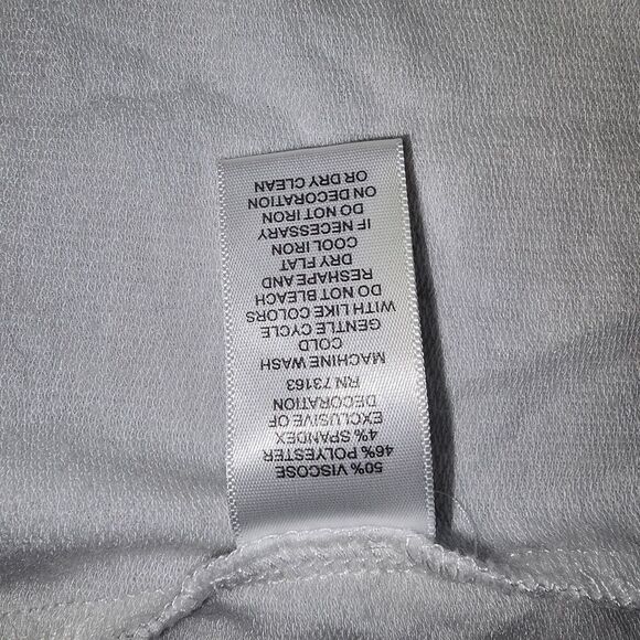 Cupio Women's White Top / Cover Size Medium (A56) - Picture 7 of 7